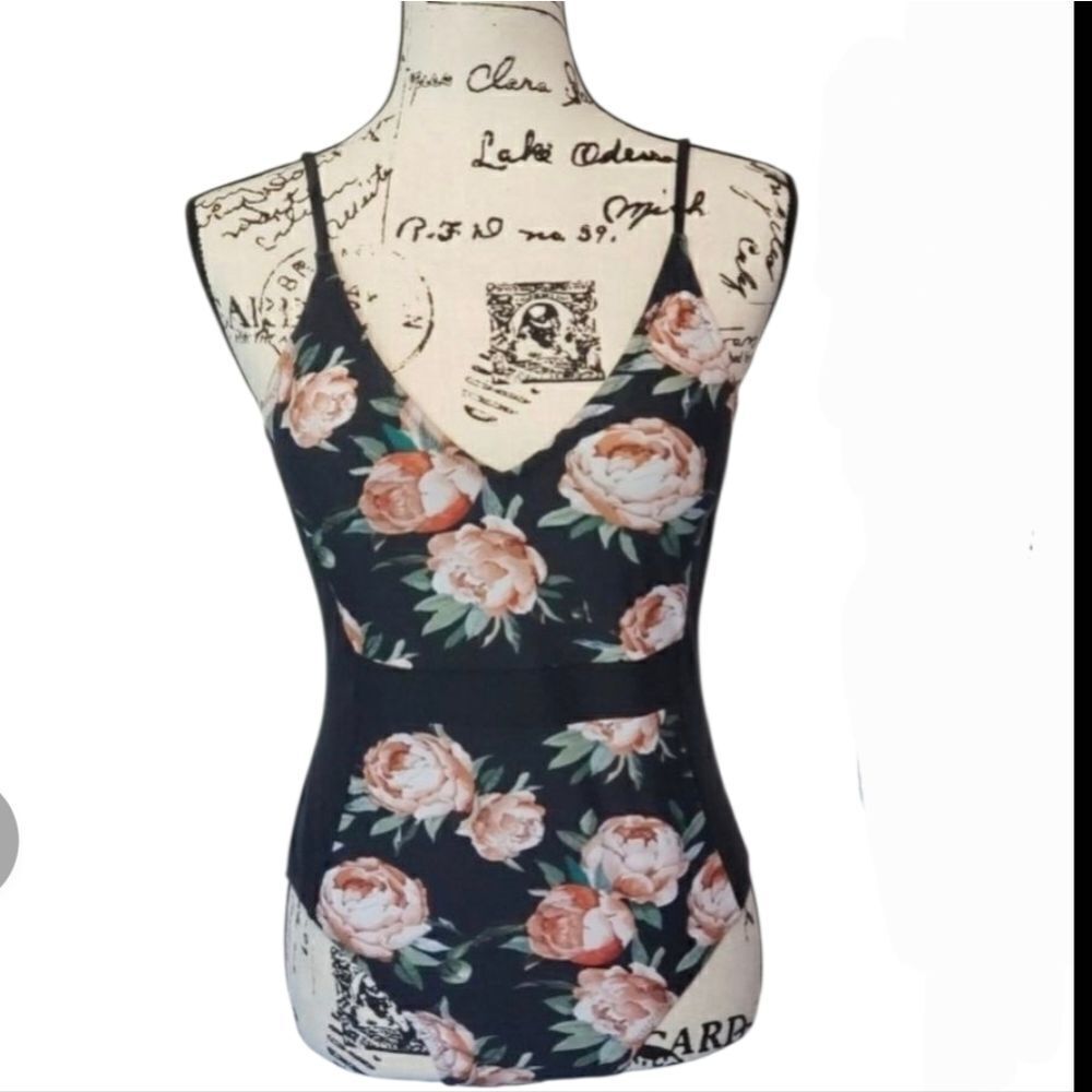Cupshe Black With Rose Print Swimsuit